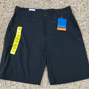 Columbia Men’s Omni-Shade Lightweight Tech Trail Shorts Black, Size 32 (New)